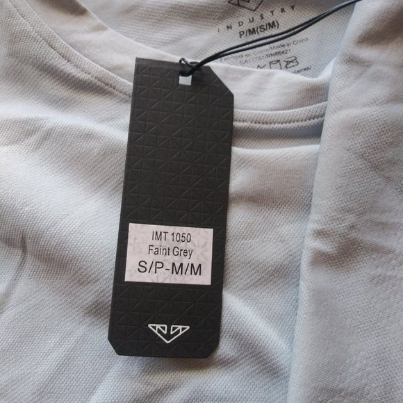 NWT Industry Supply Co Seamless Camo Shirt Top - Picture 7 of 7